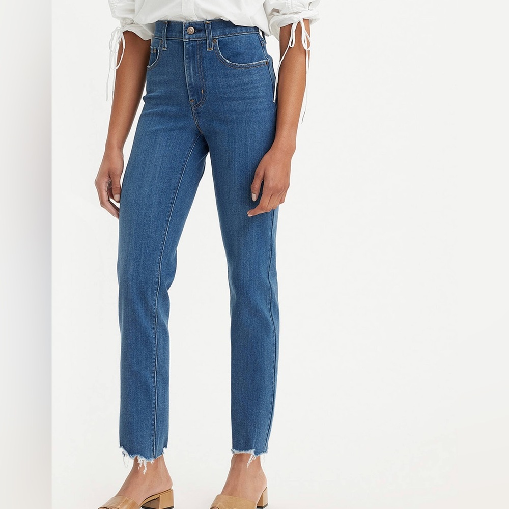 Levi HIGH RISE STRAIGHT size 29 724